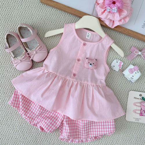 Bộ áo đính mèo Kitty và quần caro bí phồng bé gái